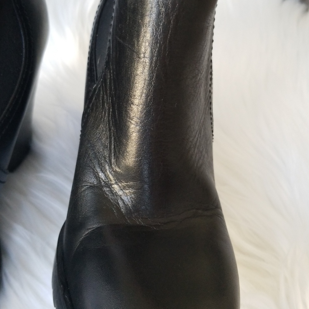๐ฅLast Pair๐ฅ๐HP๐Michael Kors Thea Wedge Bootie - Picture 8 of 8